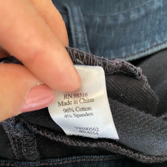 High Rise Jeans Sz 8 Short Dark Wash Stretch Comfy Denim 2 Buttons Straight Cut - Picture 5 of 6